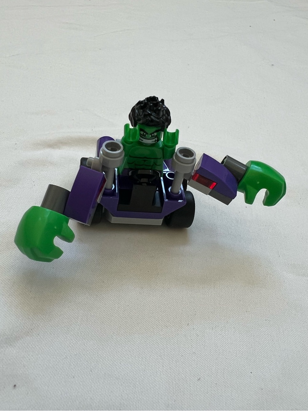 LEGO Incredible Hulk Minifig With Car Marvel Figure Large Hands Green Purple